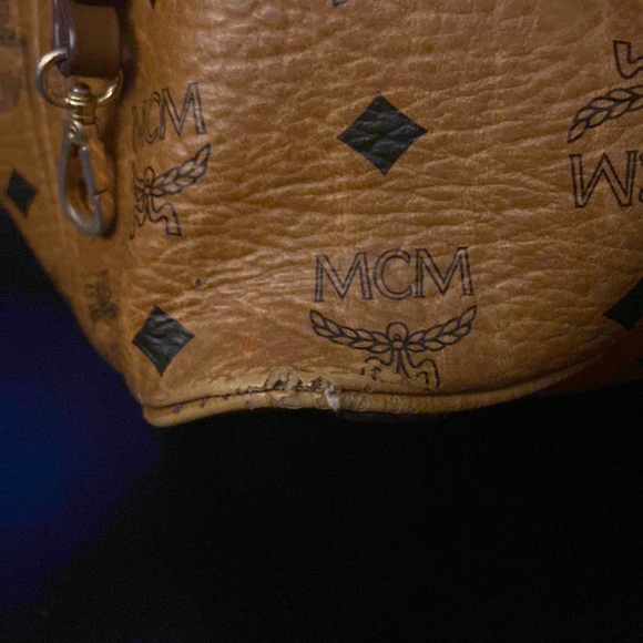 MCM reversible bag - Picture 9 of 13